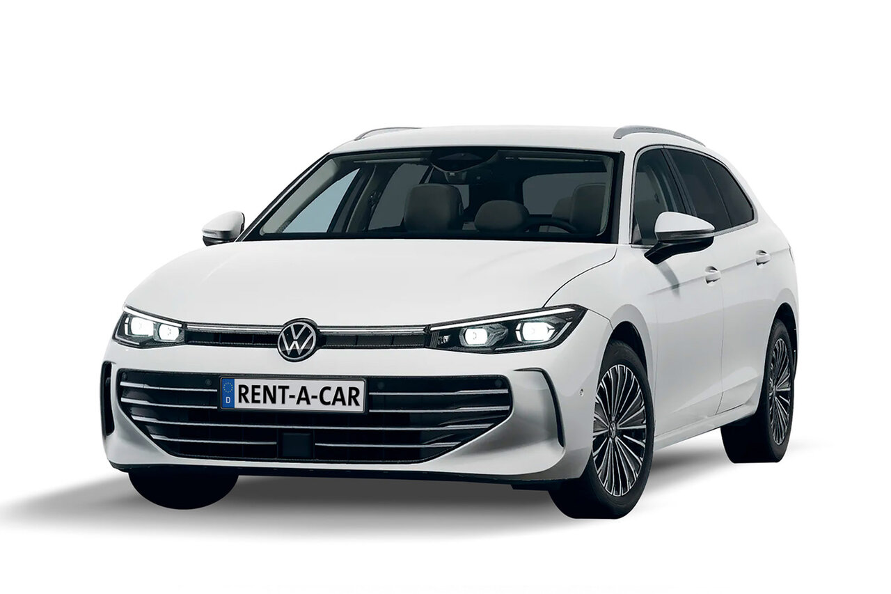 Weißer VW Passat Variant steht schräg seitlich vor weißem Hintergrund